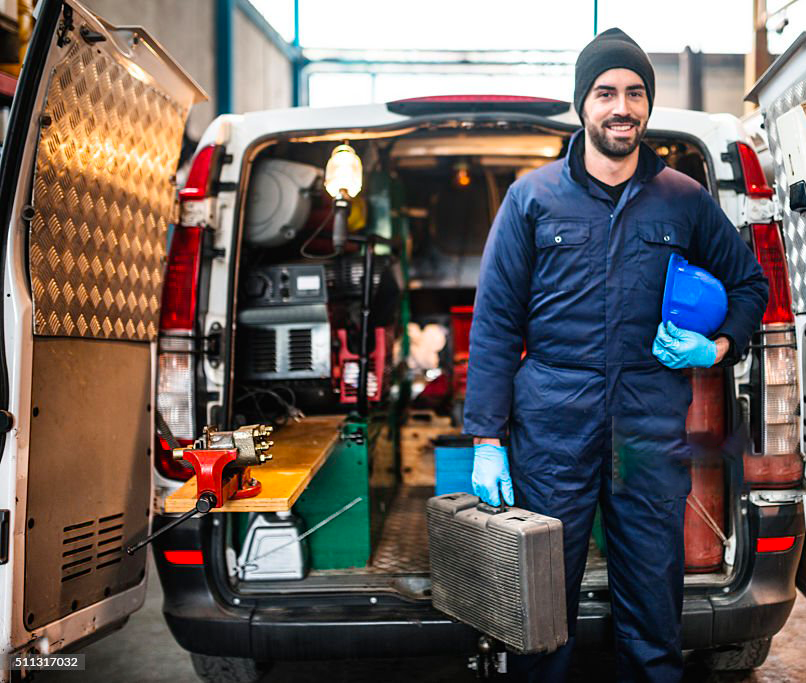 homme, Image d'une personne qui fait de la maintenance